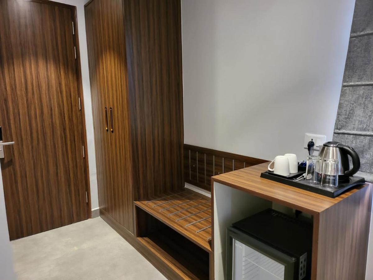 Belvedere Suites Greater Noida Kültér fotó