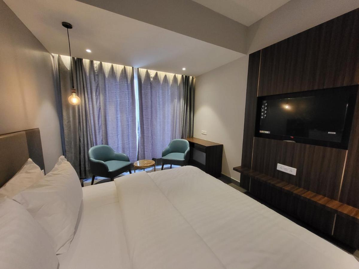 Belvedere Suites Greater Noida Kültér fotó