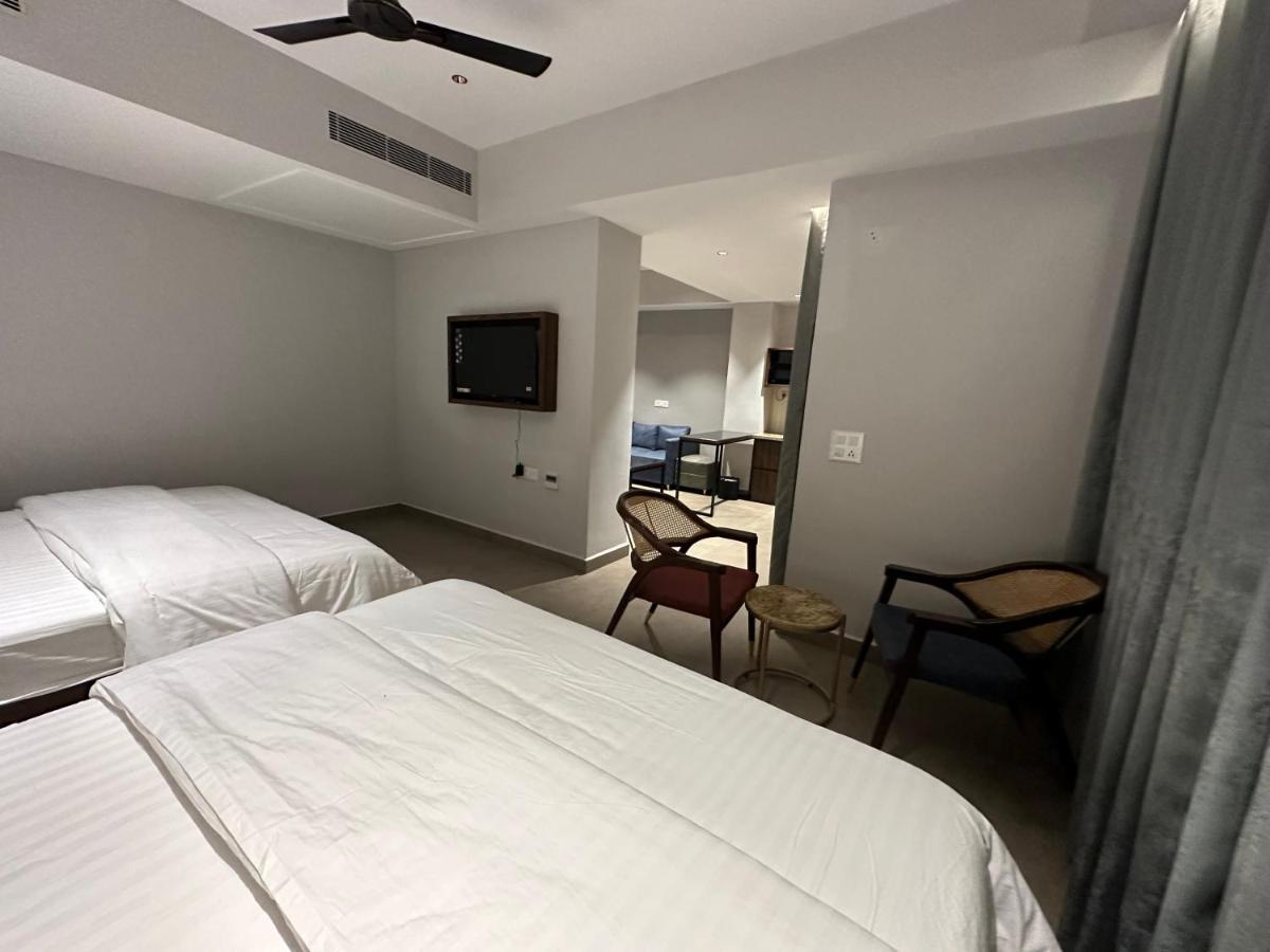 Belvedere Suites Greater Noida Kültér fotó