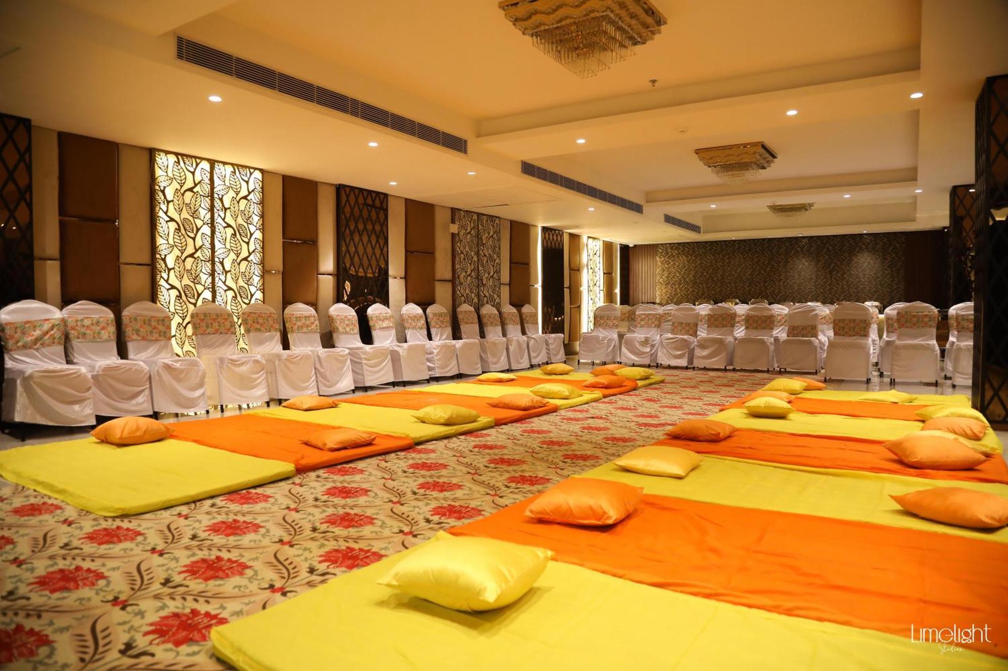 Belvedere Suites Greater Noida Kültér fotó