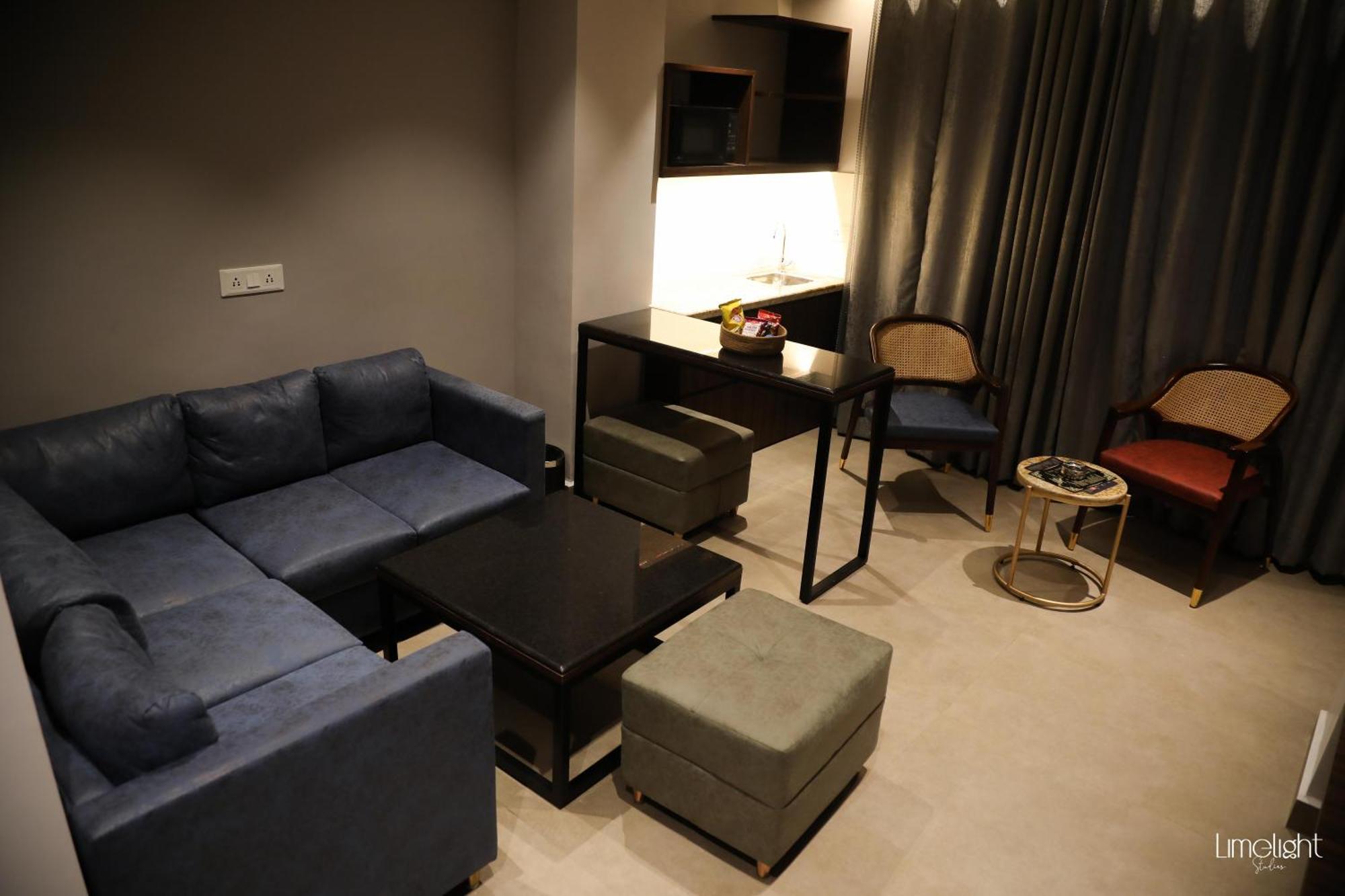 Belvedere Suites Greater Noida Kültér fotó