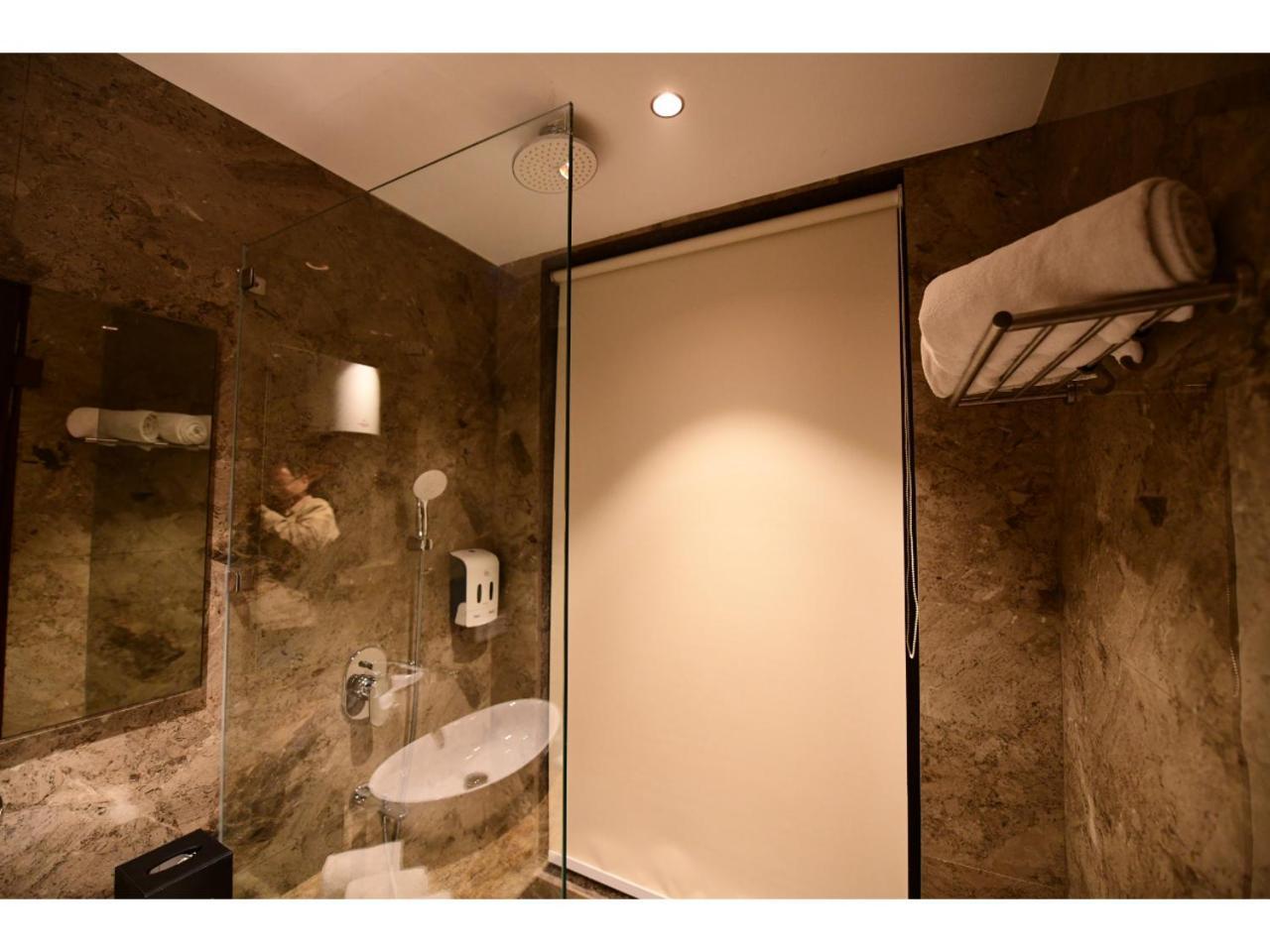 Belvedere Suites Greater Noida Kültér fotó