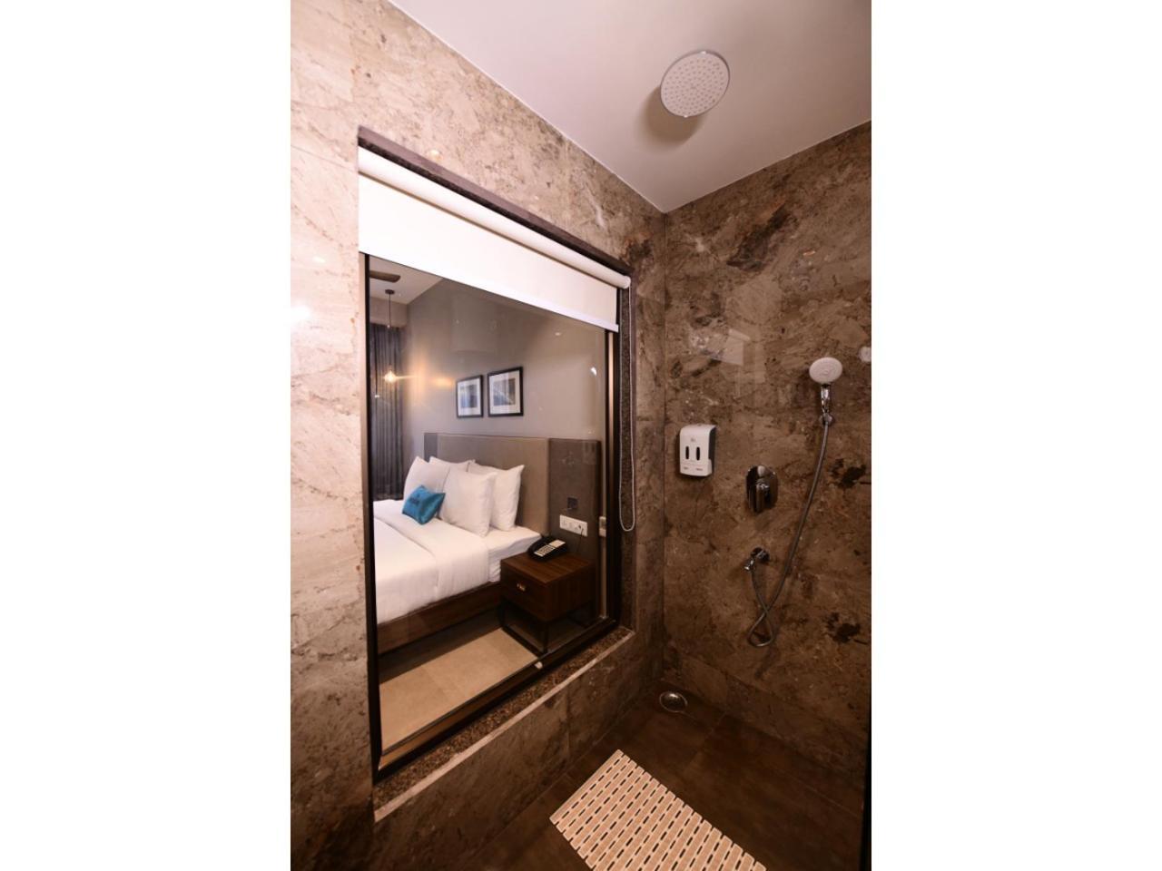 Belvedere Suites Greater Noida Kültér fotó