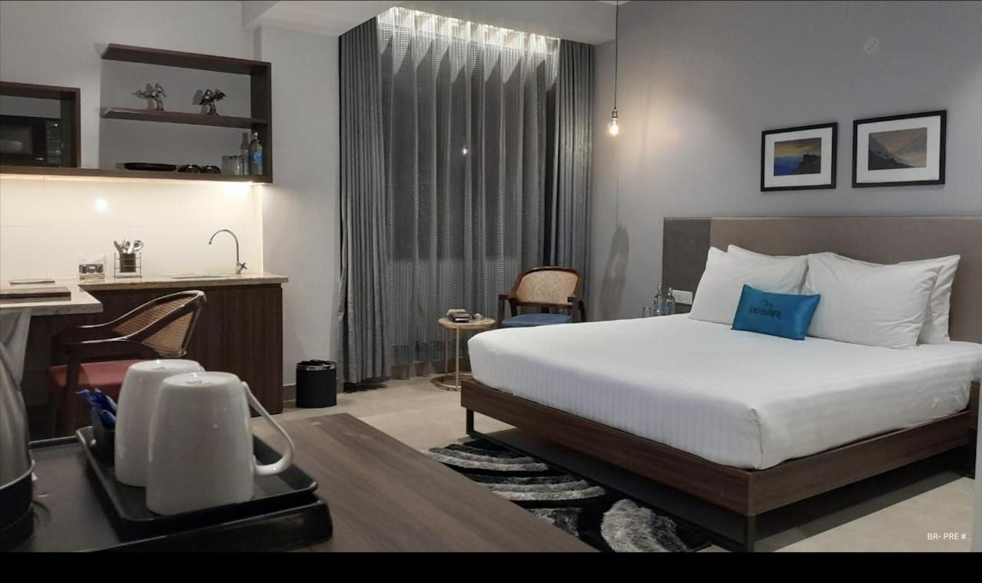 Belvedere Suites Greater Noida Kültér fotó